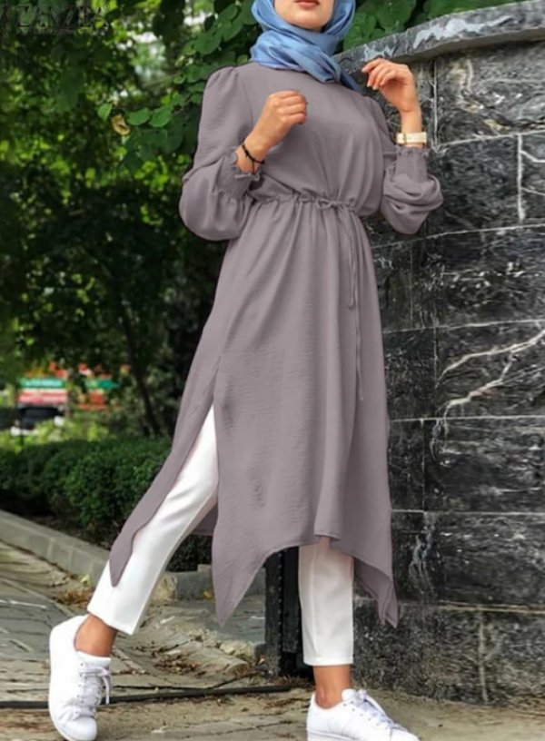 Tunik kerja dengan aksen tali di bagian belakang